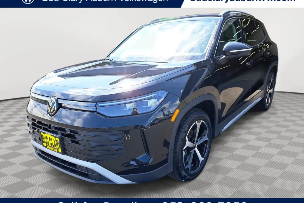 2025 Volkswagen Tiguan SE photo 1