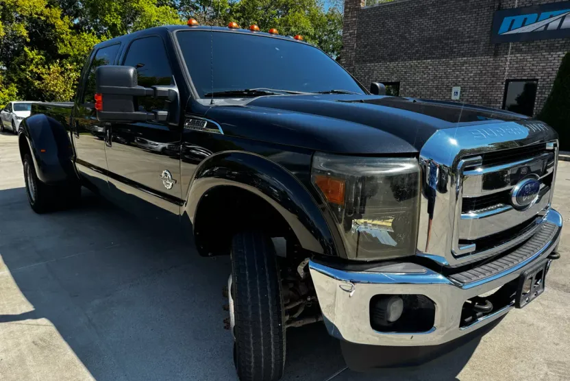 2013 Ford F-350 Lariat photo 1