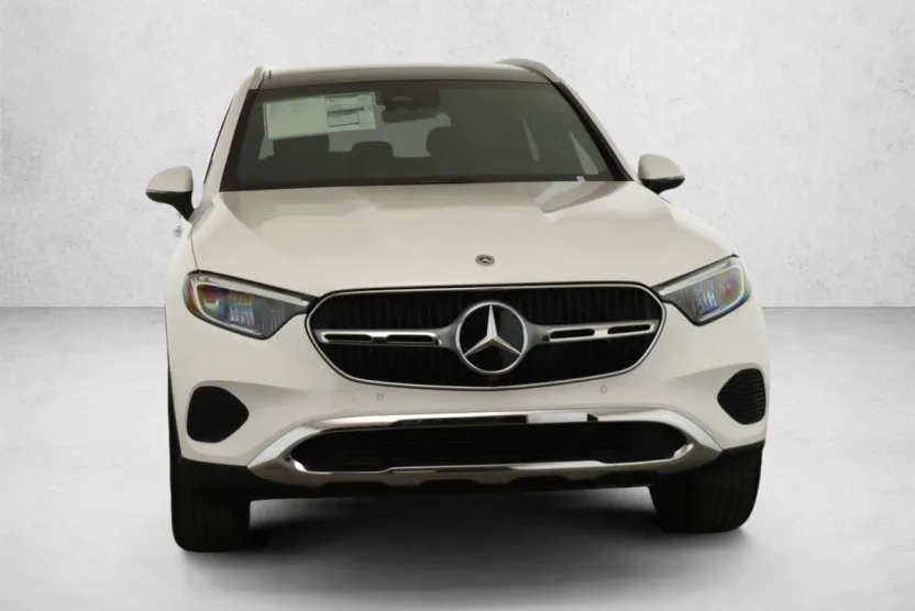 2025 Mercedes Benz GLC 300 4MATIC photo 1