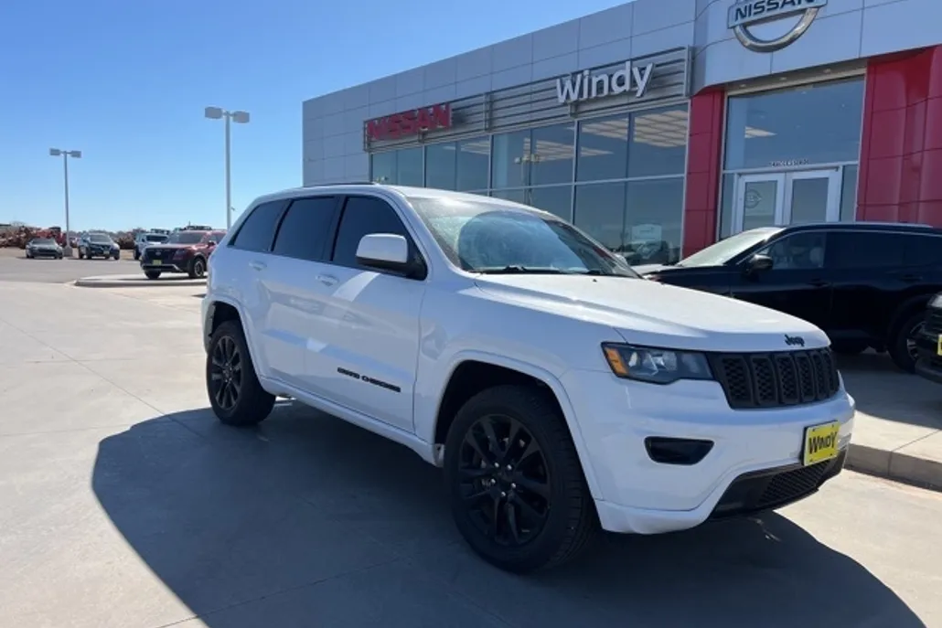 2020 Jeep Grand Cherokee Altitude photo 1