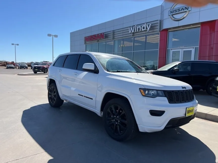 2020 Jeep Grand Cherokee Altitude photo 1