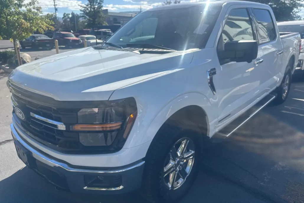 2024 Ford F-150 XLT photo 1