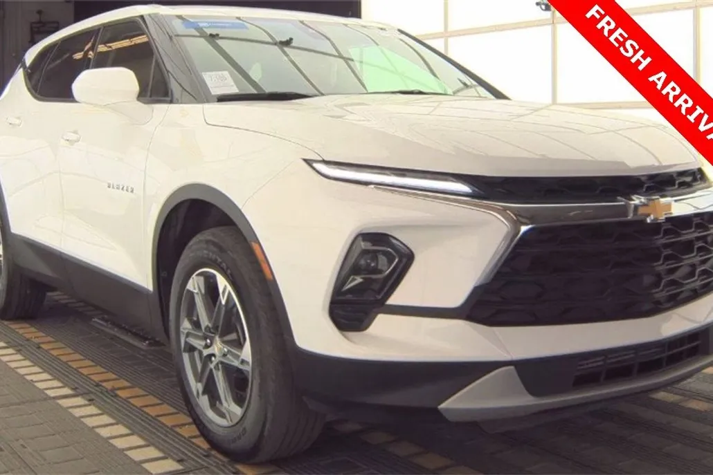 2023 Chevrolet Blazer 2LT photo 1