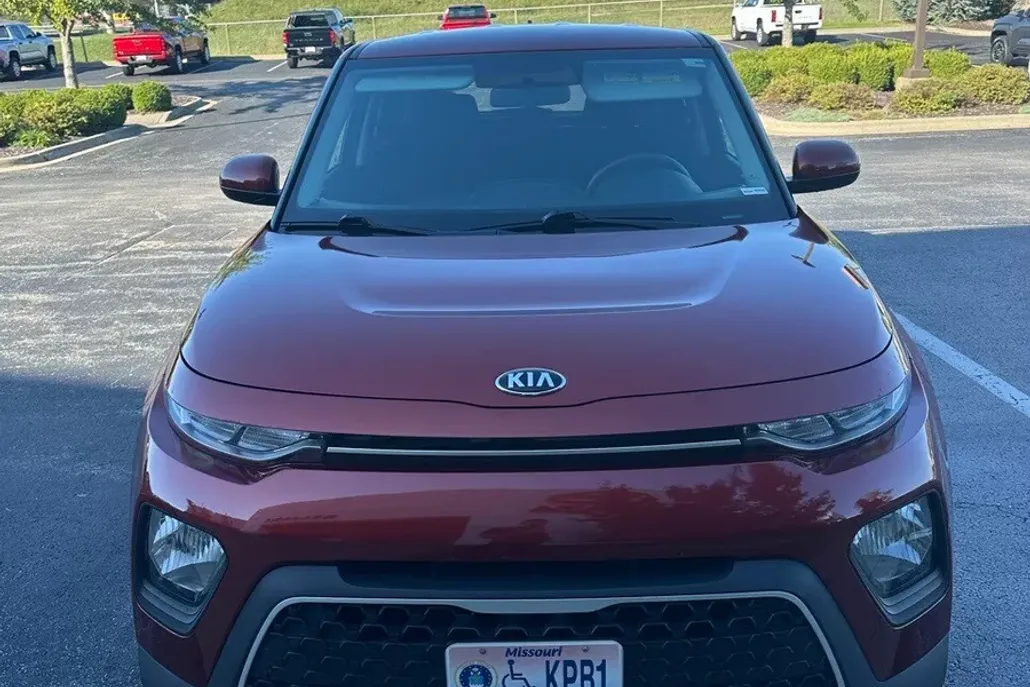 2020 Kia Soul LX photo 1