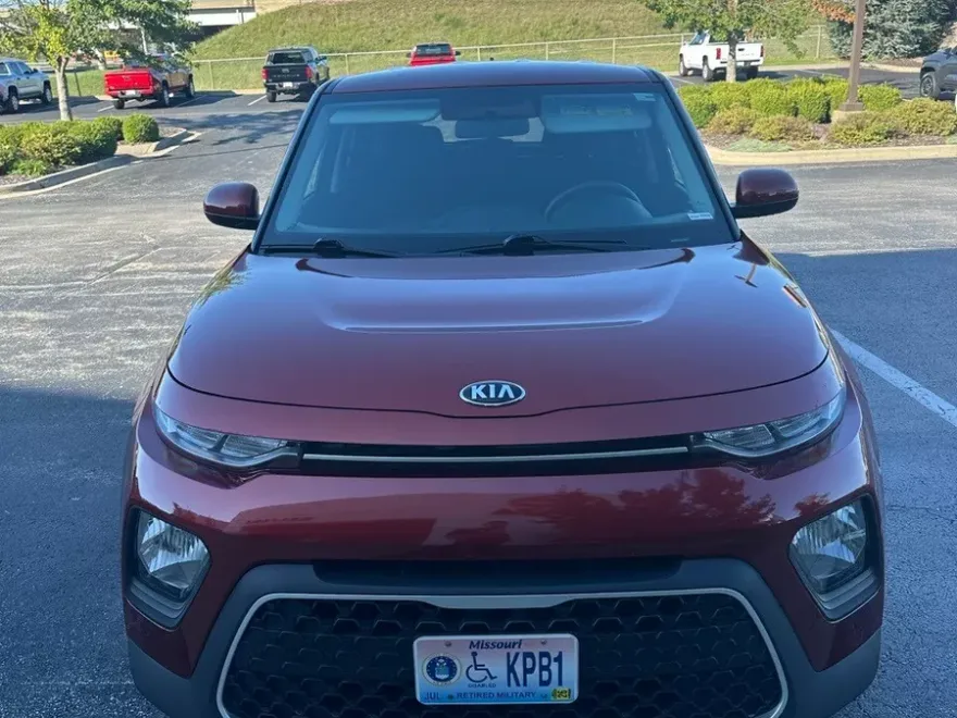 2020 Kia Soul LX photo 1
