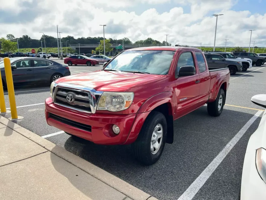 2010 Toyota Tacoma 4x4 Access Cab V6 photo 1