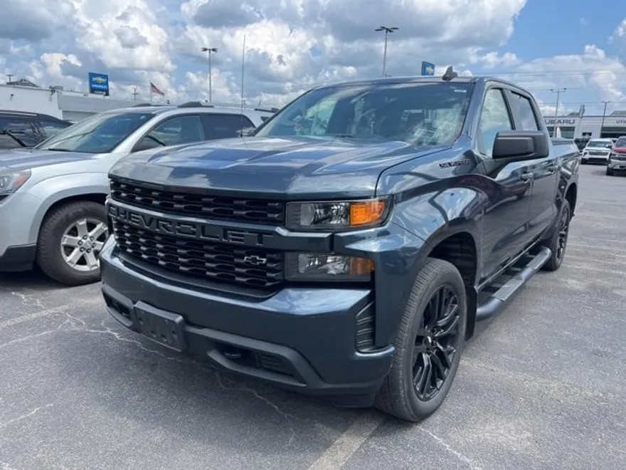 2020 Chevrolet Silverado 1500 Custom photo 1