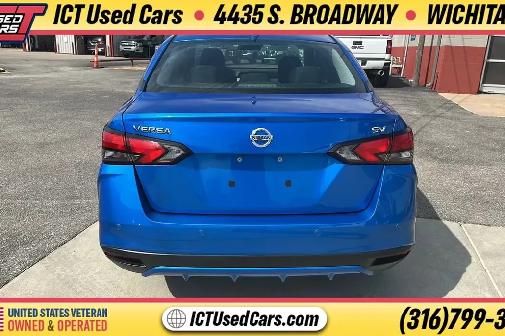 2020 Nissan Versa SV Sedan photo 1