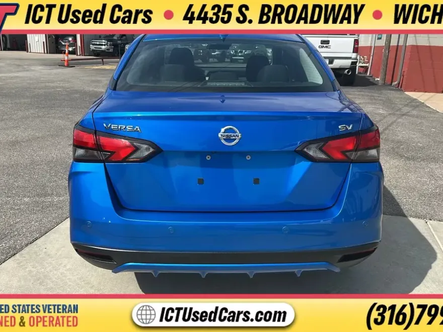 2020 Nissan Versa SV Sedan photo 1