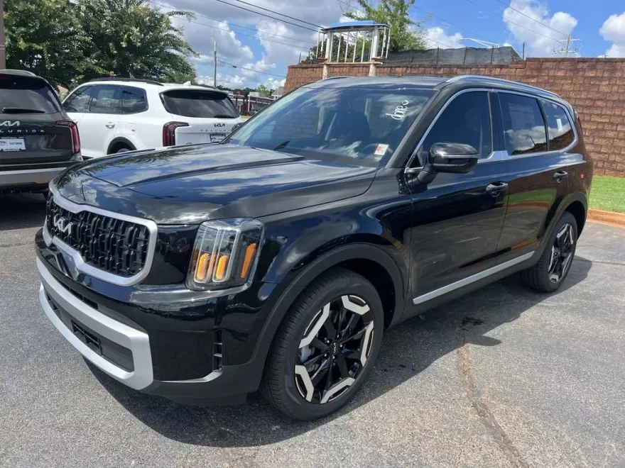2025 Kia Telluride EX photo 1