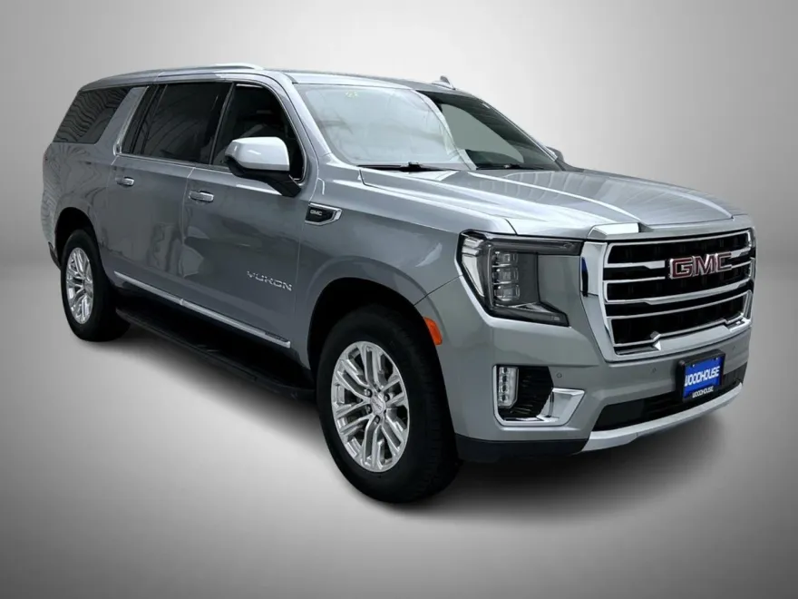 2024 Gmc Yukon XL SLT photo 1