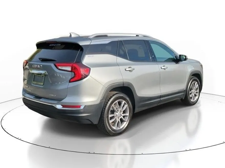 2024 Gmc Terrain SLT photo 1