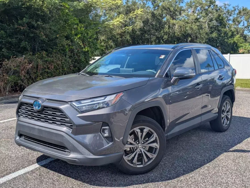 2022 Toyota RAV4 Hybrid XLE Premium photo 1