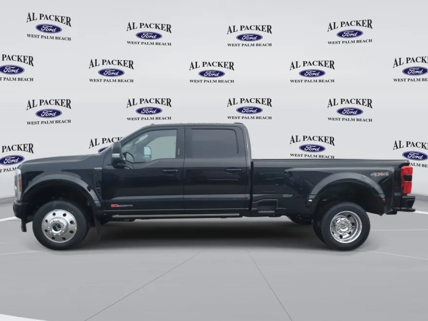 2026 Ford F-450 Platinum photo 1