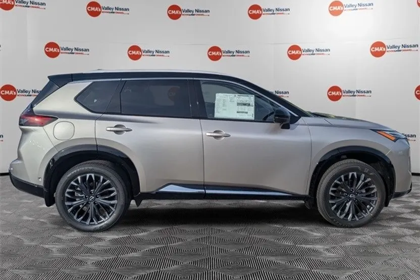 2026 Nissan Rogue Platinum photo 1