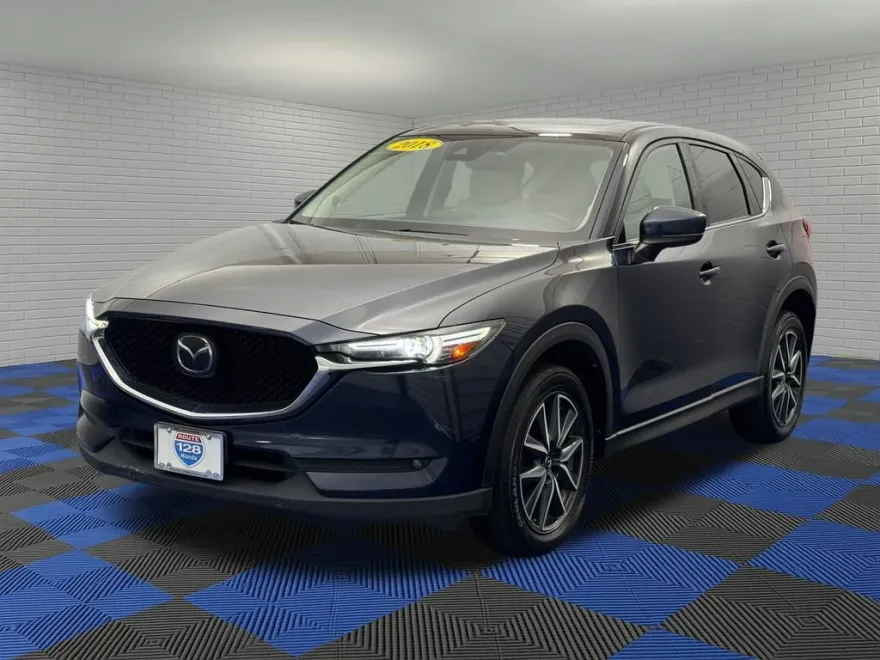 2018 Mazda CX-5 Touring photo 1