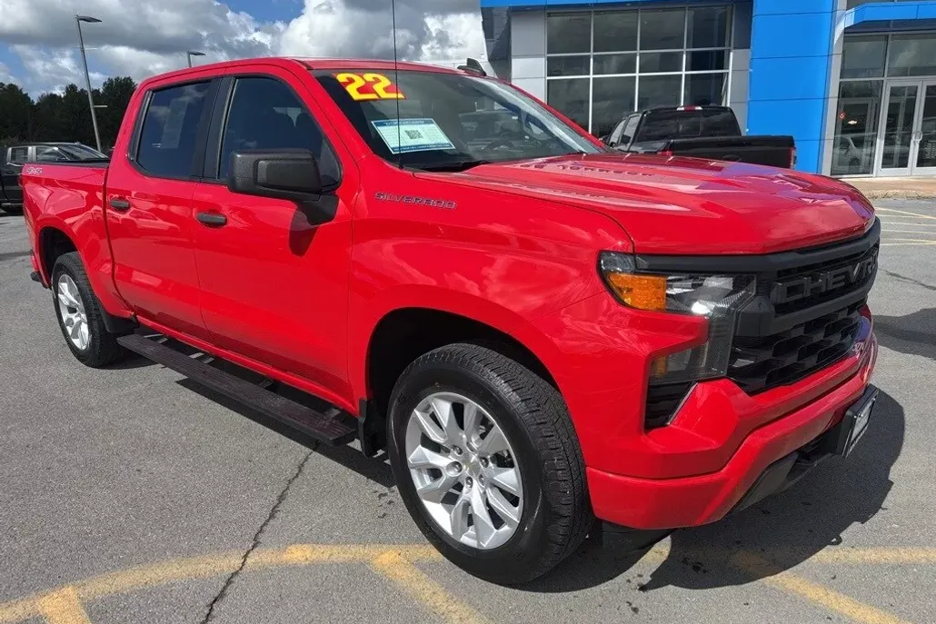 2022 Chevrolet Silverado 1500 Custom photo 1