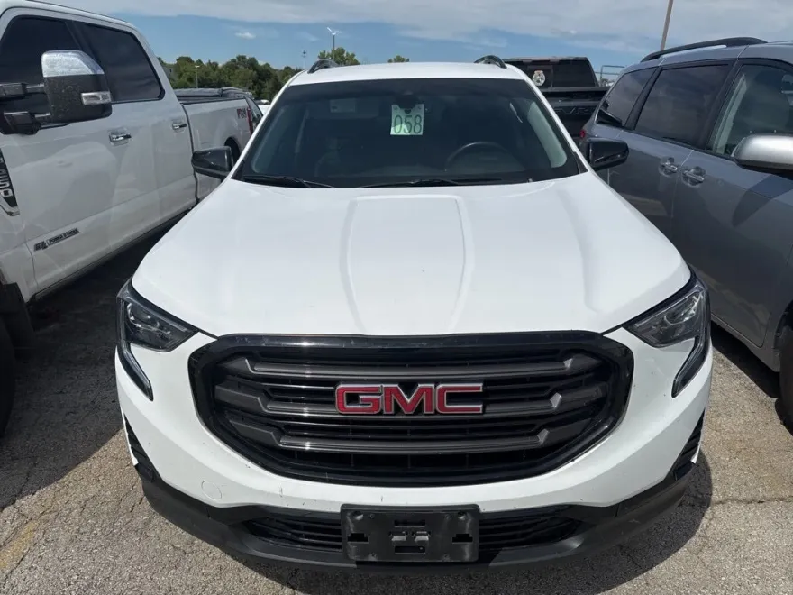 2021 Gmc Terrain SLE photo 1