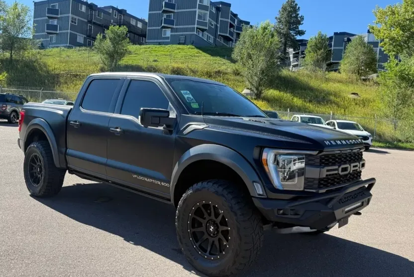 2023 Ford F-150 Raptor photo 1