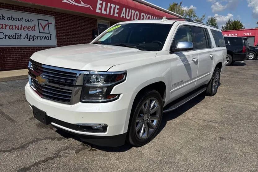 2016 Chevrolet Suburban LTZ photo 1