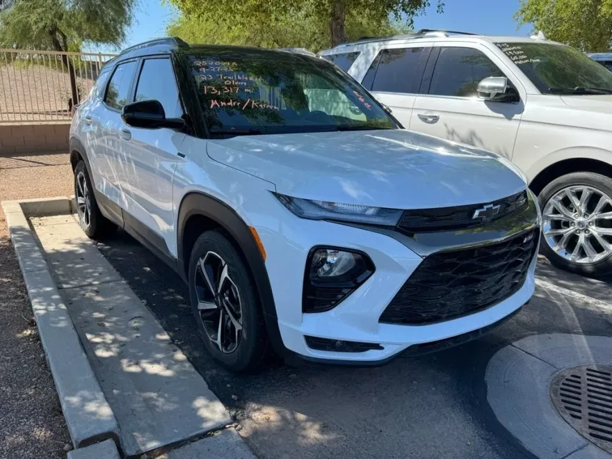 2023 Chevrolet Trailblazer RS photo 1