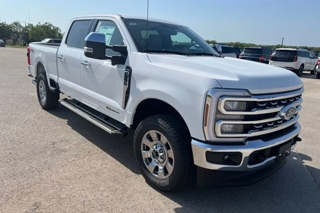 2025 Ford F-250 Lariat photo 1