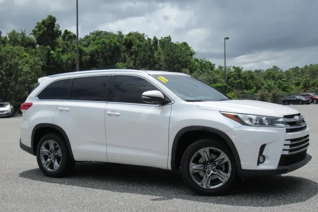 2018 Toyota Highlander Limited photo 1