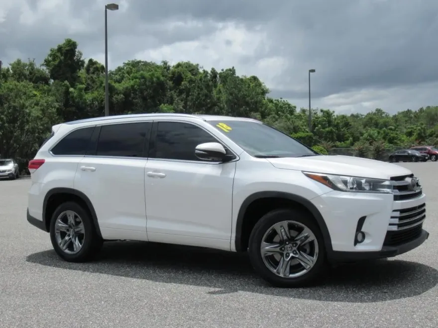 2018 Toyota Highlander Limited photo 1