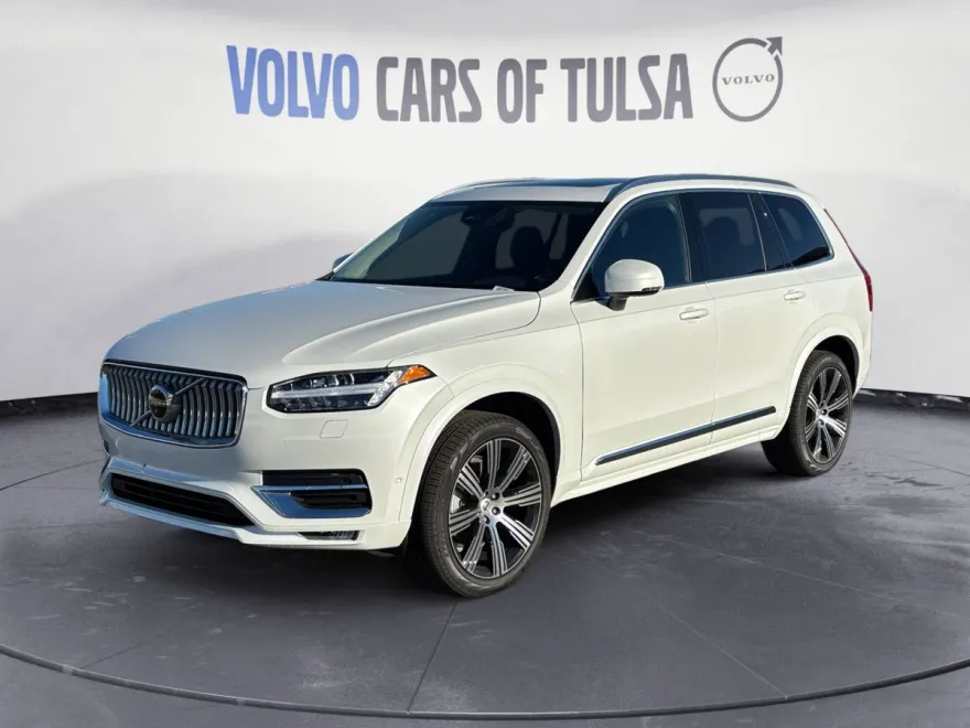 2025 Volvo XC90 Plus photo 1