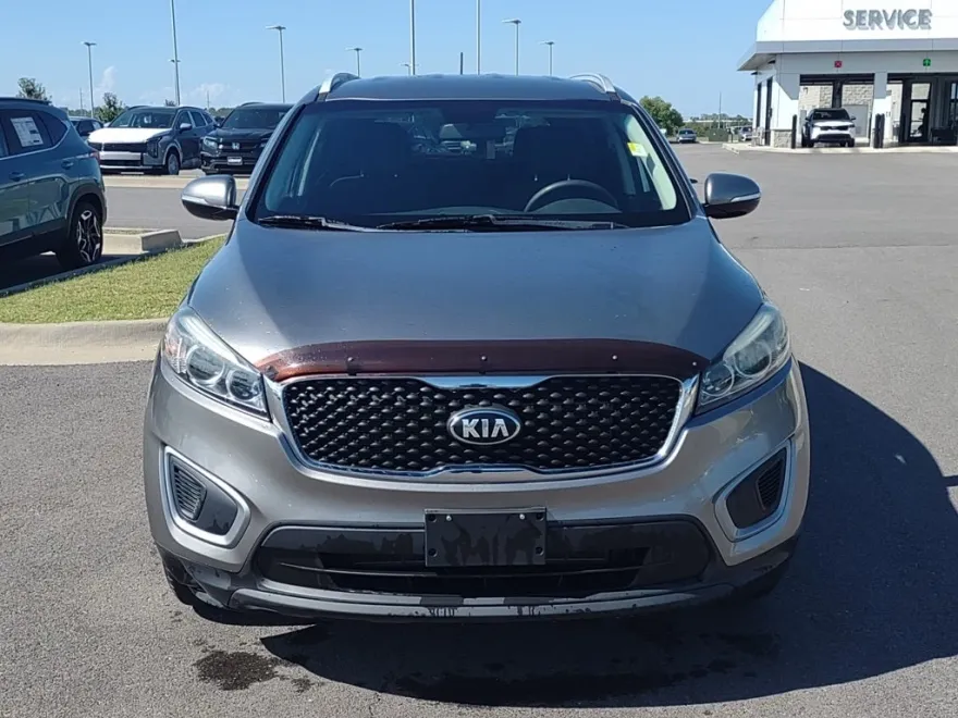 2017 Kia Sorento LX photo 1