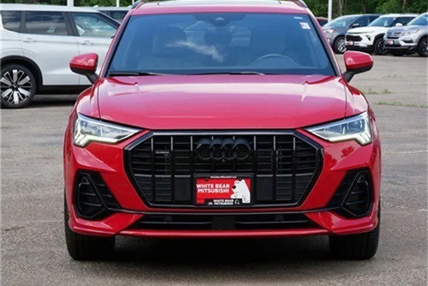 2022 Audi Q3 S line Premium Plus photo 1