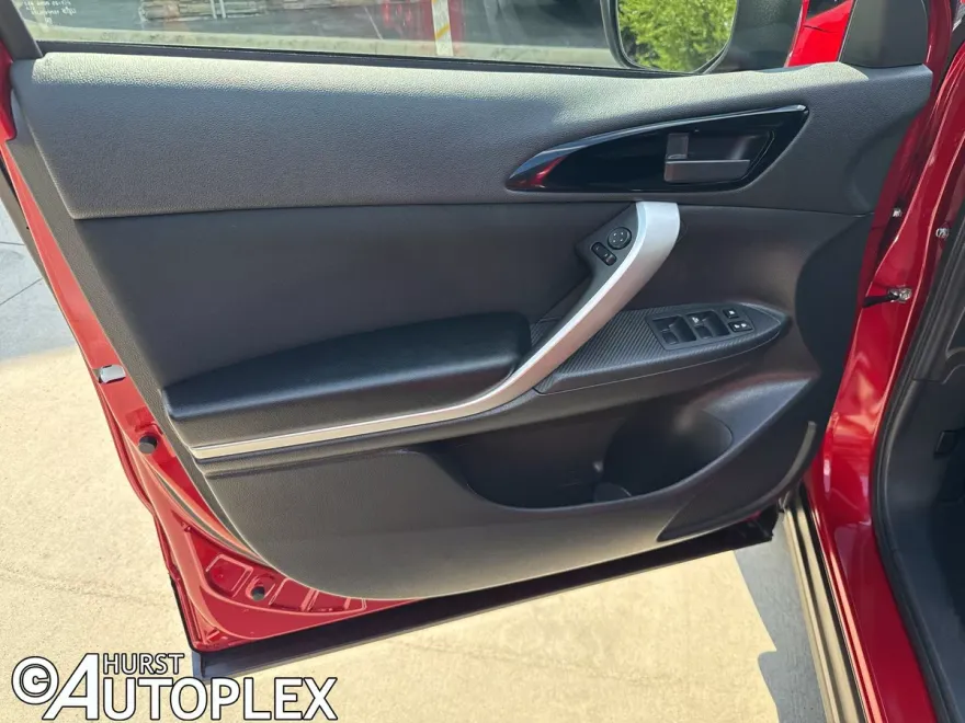 2026 Mitsubishi Eclipse Cross ES photo 1