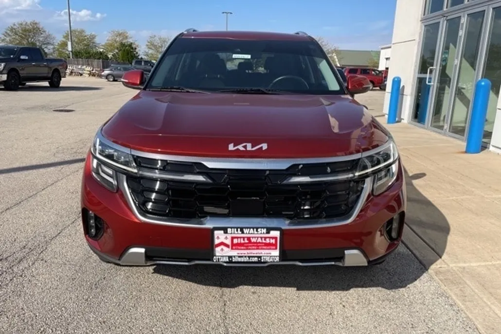 2024 Kia Seltos SX photo 1