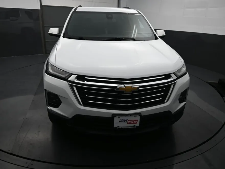 2023 Chevrolet Traverse photo 1