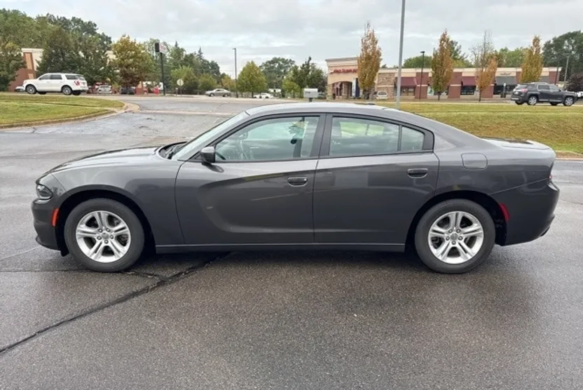 2022 Dodge Charger SXT photo 1