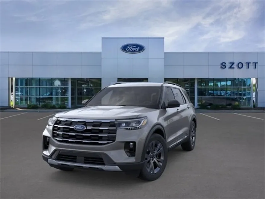 2025 Ford Explorer photo 1