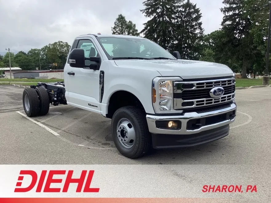 2024 Ford F-350 photo 1