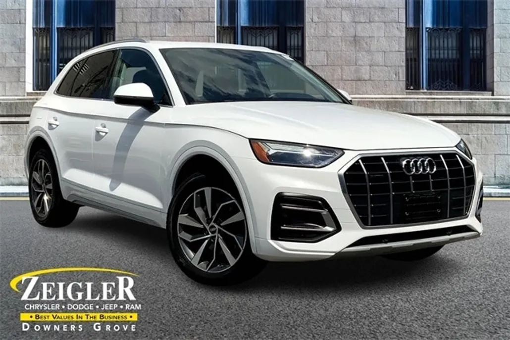2021 Audi Q5 45 Premium photo 1