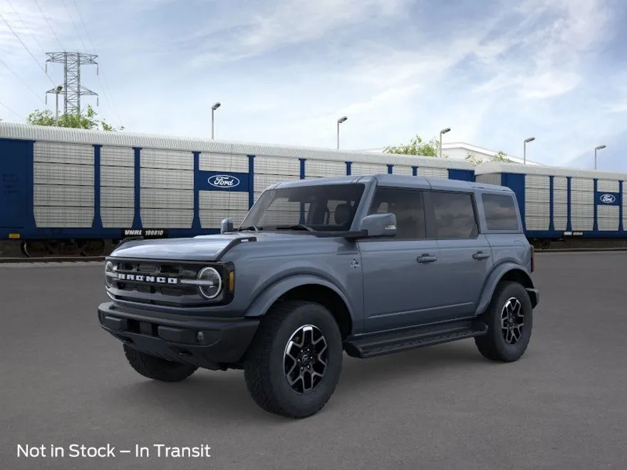 2025 Ford Bronco Outer Banks photo 1