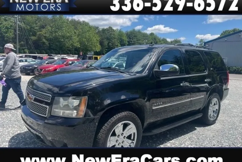 2010 Chevrolet Tahoe LTZ photo 1