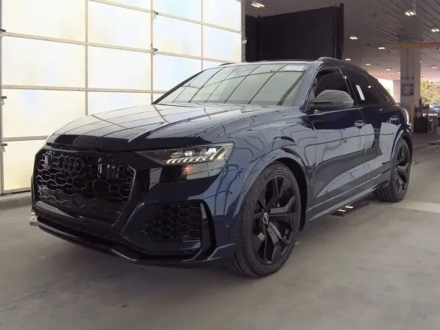 2022 Audi RS Q8 photo 1