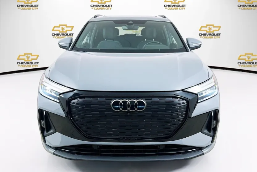 2024 Audi Q4 E-tron Premium Plus photo 1