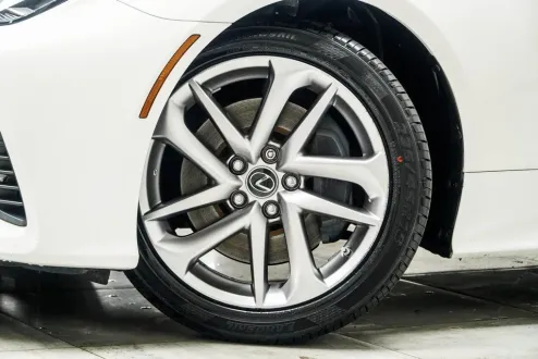 2019 Lexus RC 300 photo 3