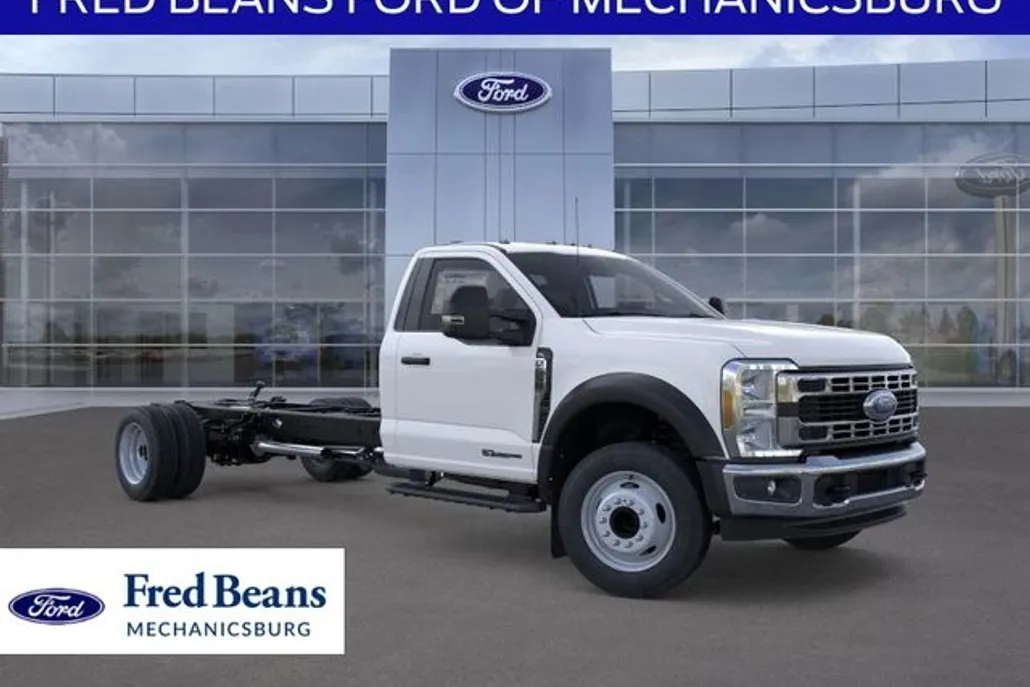 2025 Ford F-550 XL photo 1