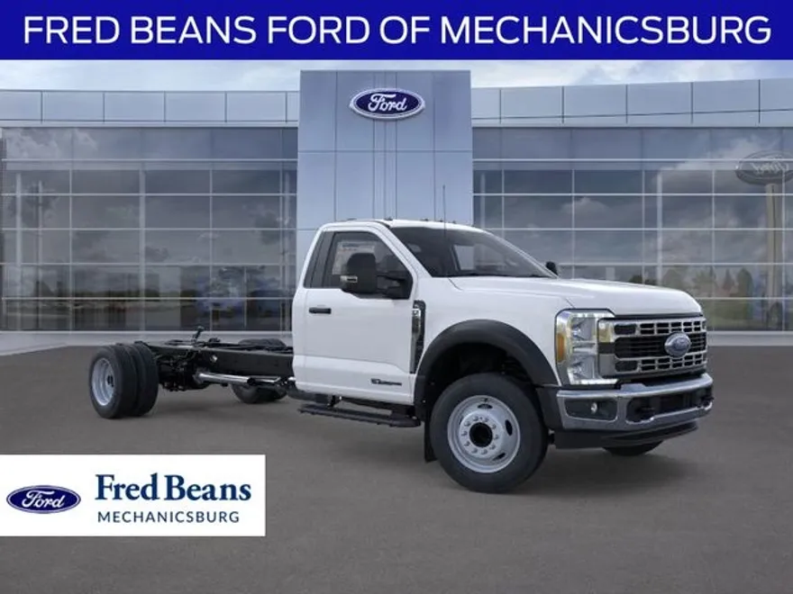 2025 Ford F-550 XL photo 1