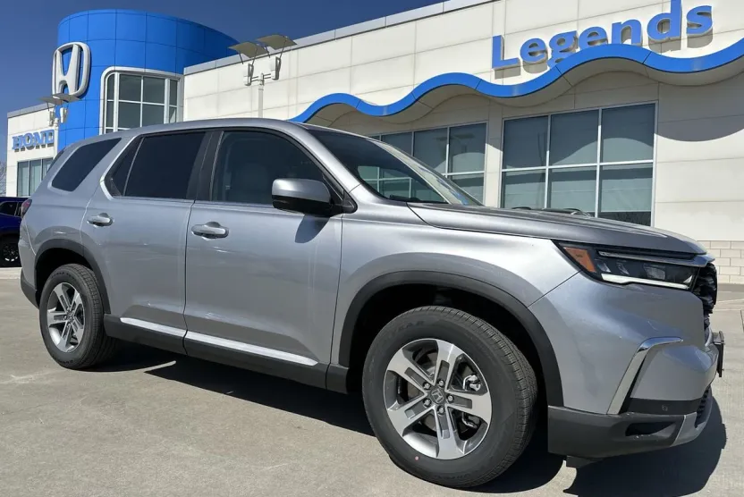 2025 Honda Pilot EX-L photo 1