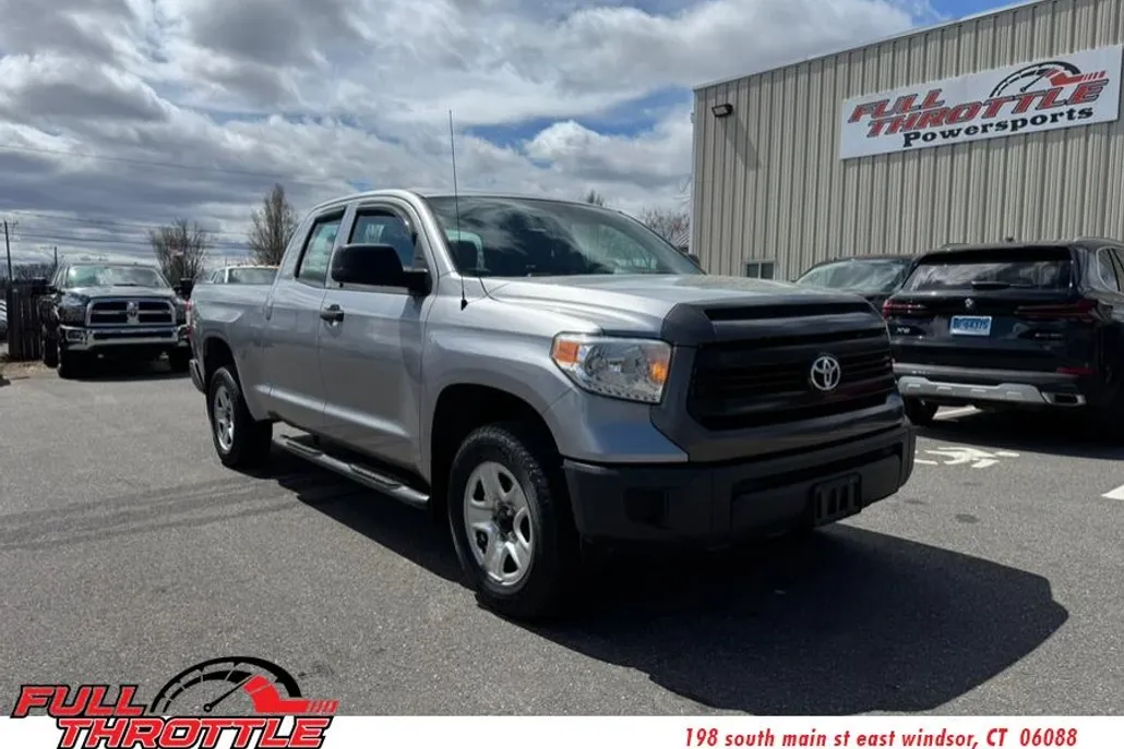 2015 Toyota Tundra Double Cab SR photo 1