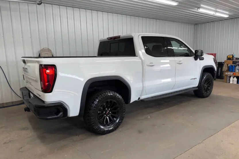 2023 Gmc Sierra 1500 AT4X photo 1