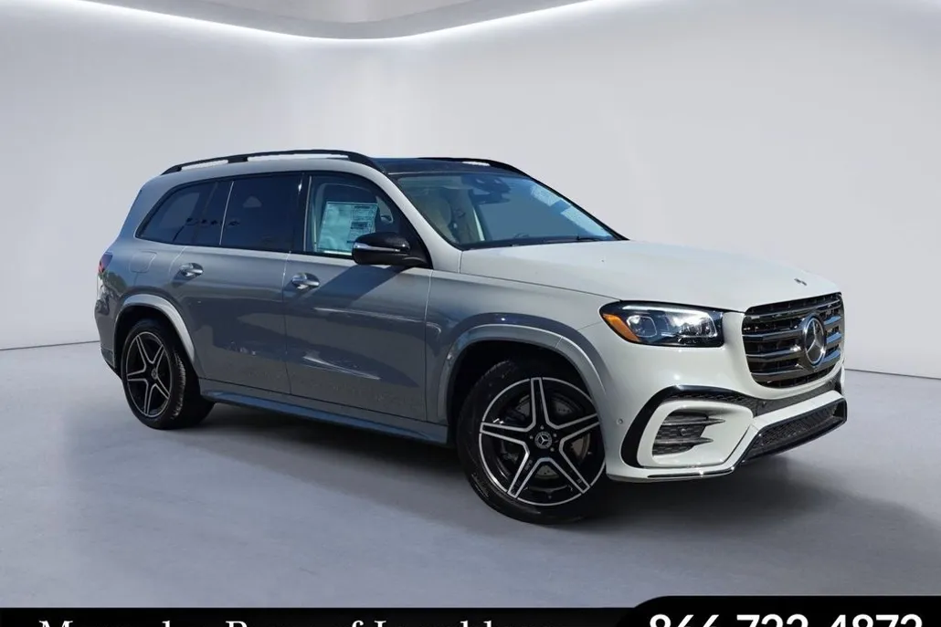 2026 Mercedes Benz GLS 450 4MATIC photo 1