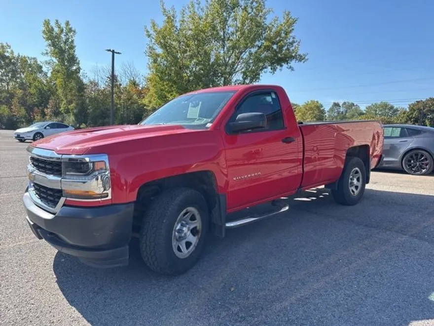2017 Chevrolet Silverado 1500 photo 1